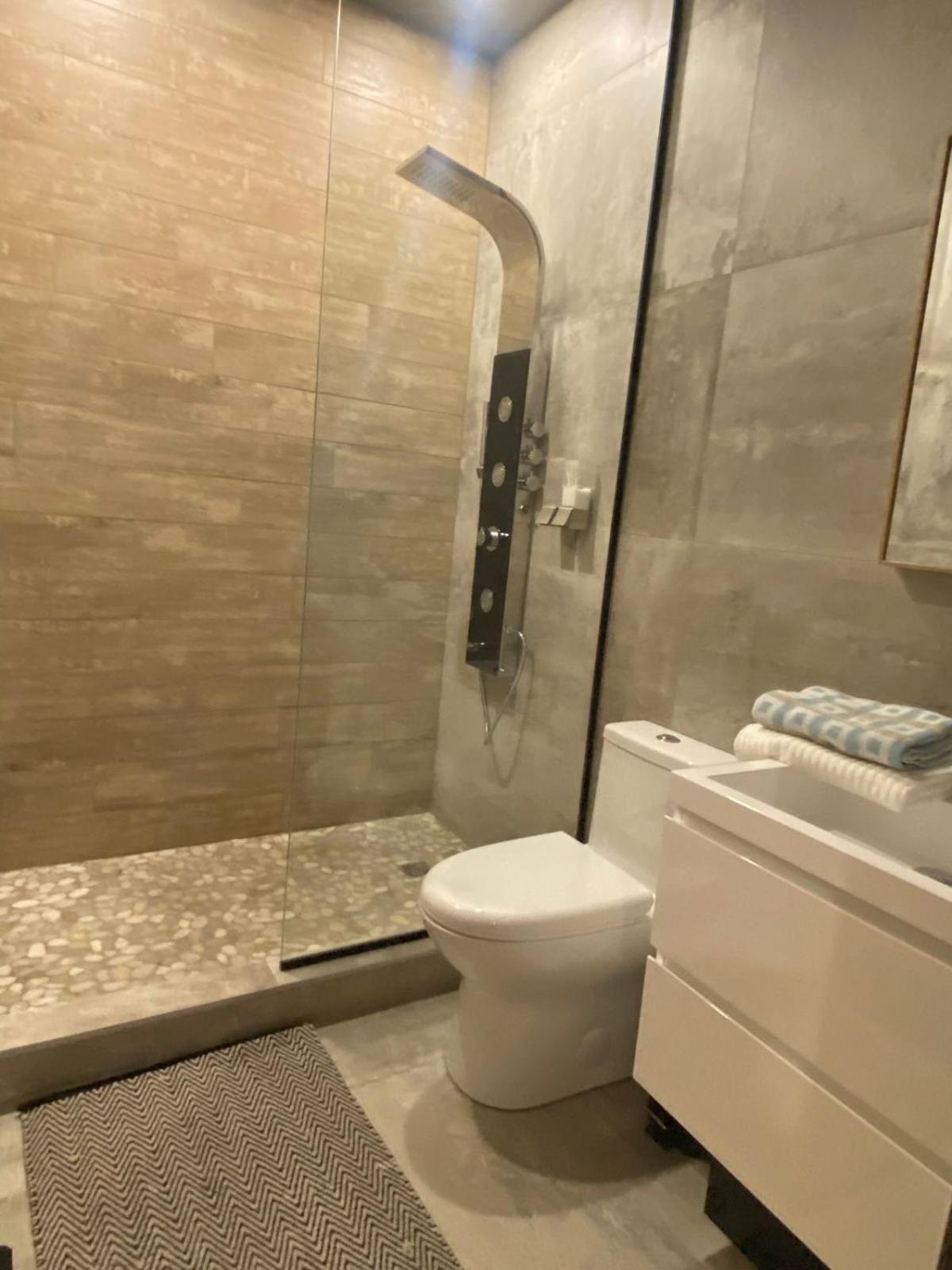 Private & Private Bathroom In Le Plateau Montreal